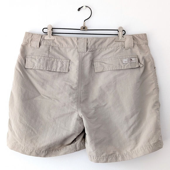 North Face Women's Beige Active Shorts with Relaxed Fit In Size Approx. 14 - Picture 4 of 12